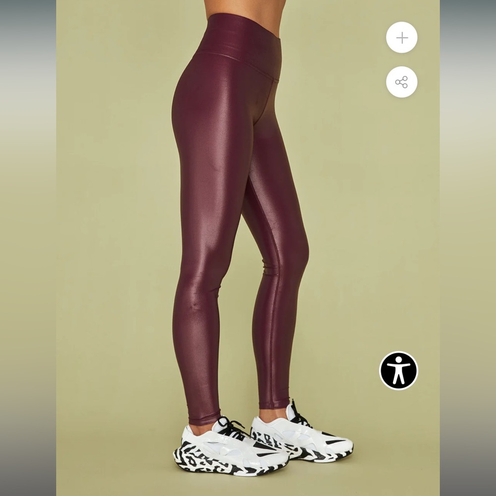 Carbon 38 | Takara Shine Leggings